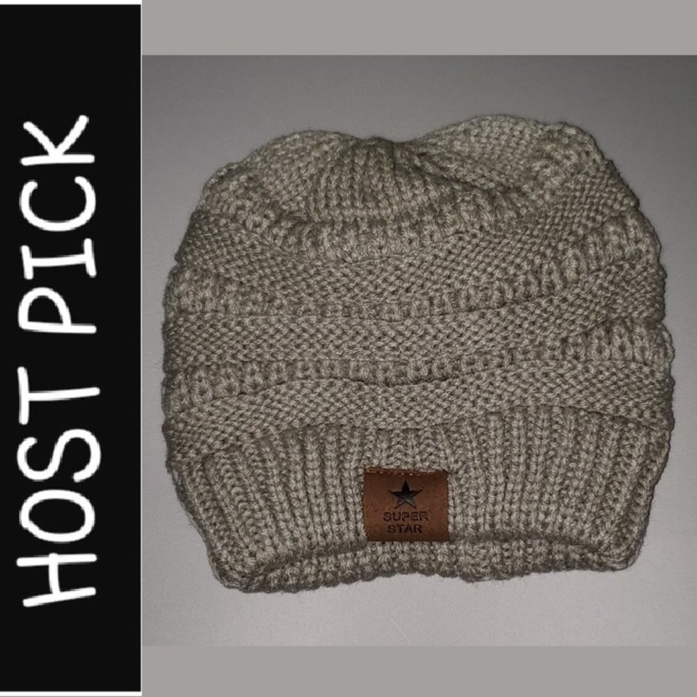 NEW Star Soft Grey Winter Beanie